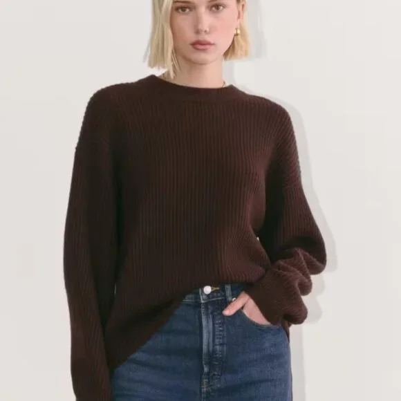 The Cocoon Crew in Wool Cashmere - Picture 7 of 10